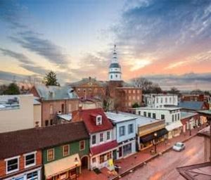 3 Views of Historic Landmarks to Enjoy as You Sail the Waters of Annapolis Aboard The Liberte